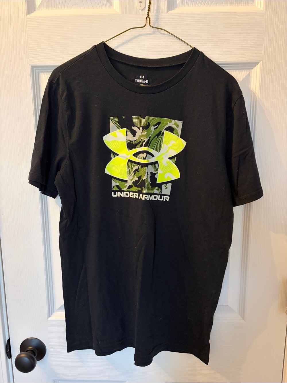 Under Armour Black Short-Sleeve Tee with Neon Yellow-Green Logo and Camo Graphic